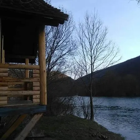 Omar & Una Apartmani Bihac Exterior photo