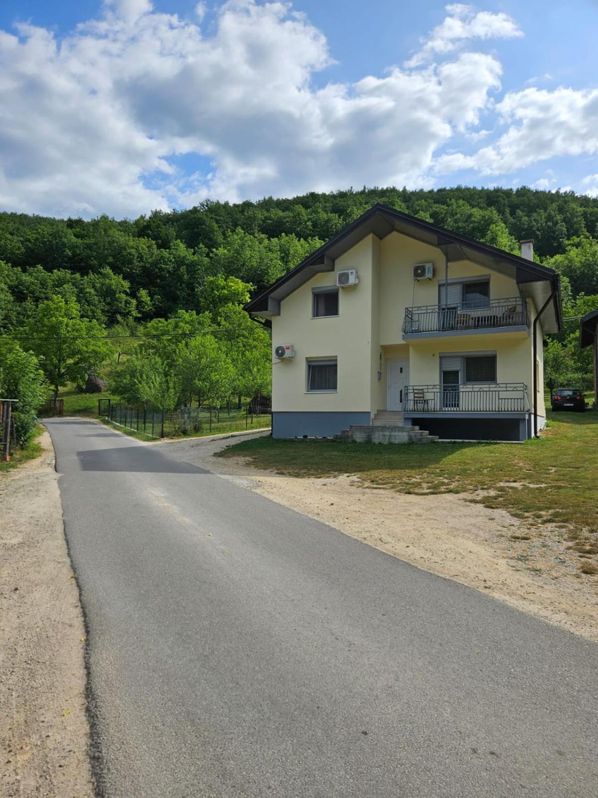 Omar & Ferienhaus
